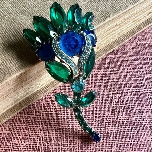 vintage 1960s emerald Green and sapphire Blue Floral rhinestone Brooch